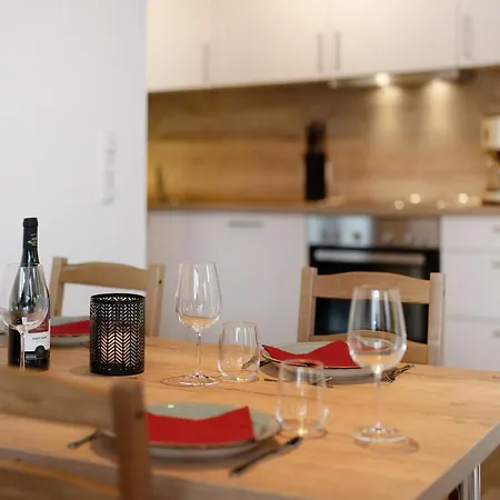 Schwarzwaldglueck アパート *